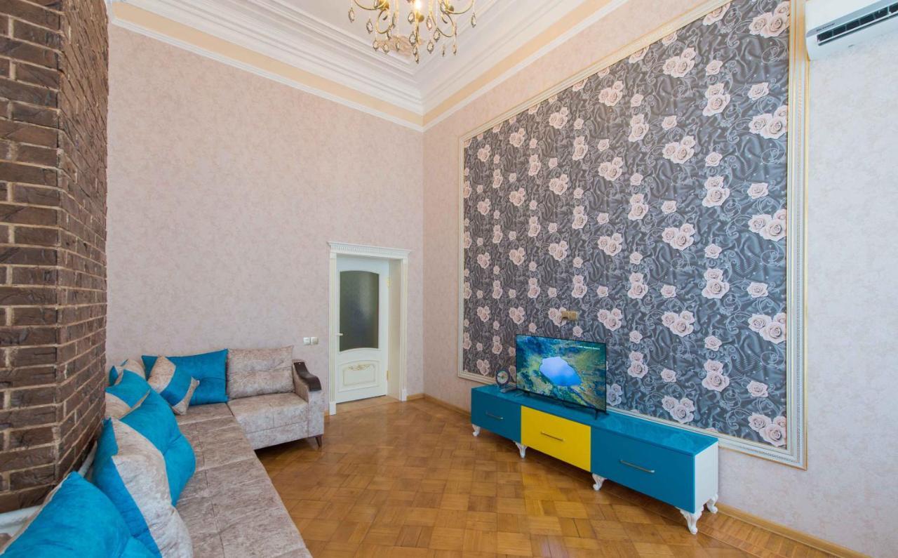 Stay Inn Lovely City Center Apartment Baku Exterior photo